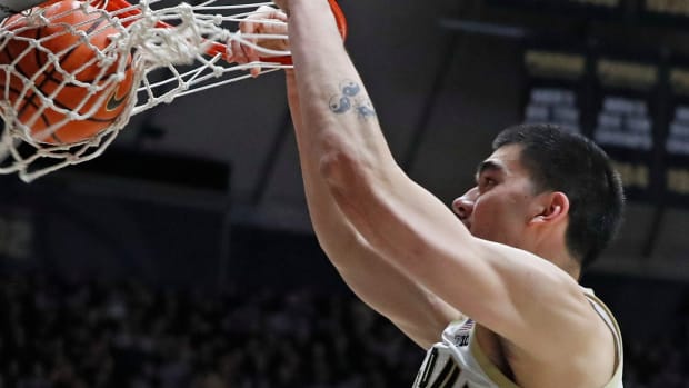Purdue Boilermakers center Zach Edey (15) dunks the ball during the NCAA men s basketball game against the Rutgers Scarlet Knights, Thursday, Feb. 22, 2024, at Mackey Arena in West Lafayette, Ind. Purdue Boilermakers won 96-68.